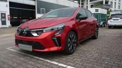 Aurorarot Gebraucht 2024 Mitsubishi Colt Edition Limousine | 16.490 € (Guter Preis)