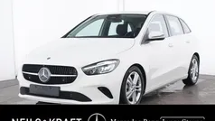 Weiß Gebraucht 2024 Mercedes B220 Progressive Van / Kleinbus | 35.880 € (Guter Preis)