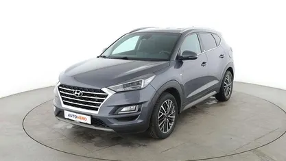 Grau Gebraucht 2020 Hyundai Tucson Style SUV | 20.560 € (Fairer Preis)