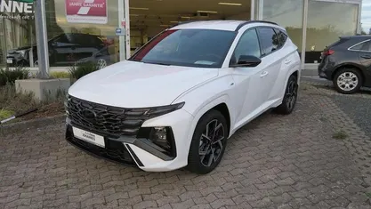 Atlas white (weiß) Neu 2025 Hyundai Tucson N Line SUV | 31.490 € (Fairer Preis)