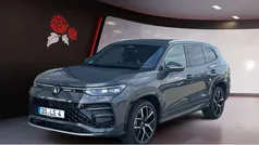 Delfingrau metallic Gebraucht 2025 VW Tayron R-line SUV | 60.990 € (Superpreis)