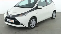 Weiß Gebraucht 2018 Toyota Aygo X-play Kleinwagen | 8.550 € (Fairer Preis)