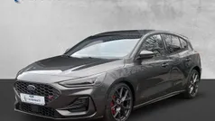 Magneticgrau (metallic) Gebraucht 2024 Ford Focus ST Limousine | 37.900 € (Fairer Preis)