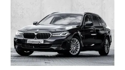 Usata BMW 530e Sport Line 292 CV (214 kW) 2022 Grigio Station wagon