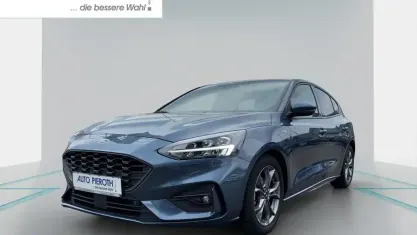 Gebraucht Ford Focus ST-Line 125 PS (91 kW) 2021 Chromablau metallic Limousine
