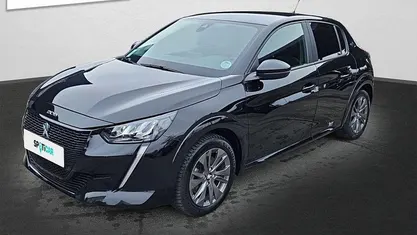Schwarz Gebraucht 2021 Peugeot e-208 Active Kleinwagen | 15.990 € (Fairer Preis)