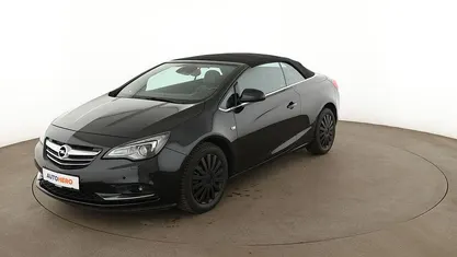 Usado Opel Cascada Innovation 170 HP (125 kW) 2016 Preto Cabrios