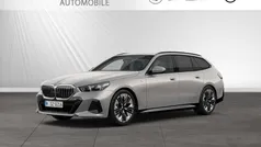 Oxidgrau metallic Gebraucht 2024 BMW 520 M Sport Kombi | 51.990 € (Fairer Preis)