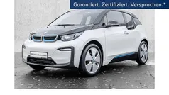 Weiß Gebraucht 2022 BMW i3 Comfort Edition Kleinwagen | 19.495 € (Fairer Preis)
