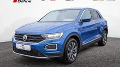 Blau / ravennablau (metallic) Gebraucht 2020 VW T-Roc Sport SUV | 21.880 € (Fairer Preis)