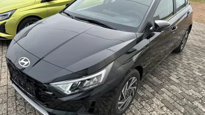 Neu Hyundai i20 Trend 90 PS (66 kW) 2026 Phantom black Kleinwagen