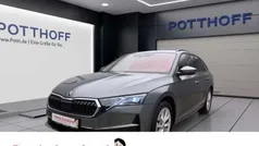 Gebraucht 2024 Skoda Octavia Selection Kombi | 33.443 € (Fairer Preis)