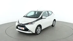 Weiß Gebraucht 2017 Toyota Aygo X-play Kleinwagen | 8.790 € (Fairer Preis)
