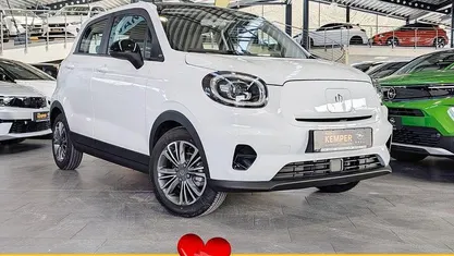 Weiß Neu 2026 Leapmotor T03 Kleinwagen | 20.690 € (Fairer Preis)