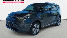 Grau Gebraucht 2023 Kia Soul EV 3 SUV | 29.490 € (Fairer Preis)