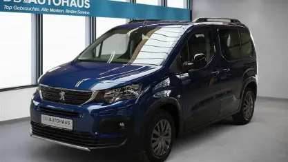 Gebraucht Peugeot Rifter Active 110 PS (80 kW) 2023 Blau Van / Kleinbus