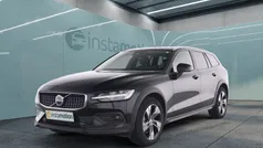 Schwarz Gebraucht 2023 Volvo V60 CC Plus Kombi | 41.390 € (Fairer Preis)