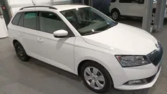 Weiß Gebraucht 2022 Skoda Fabia Ambition Kombi | 16.880 € (Guter Preis)