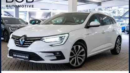 Gebraucht Renault Mégane GrandTour Techno 140 PS (102 kW) 2023 Weiß Kombi