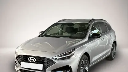 Neu Hyundai i30 Comfort 101 PS (74 kW) 2025 Silber Kombi
