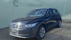 Schwarz Gebraucht 2021 VW Tiguan Elegance SUV | 25.490 € (Guter Preis)