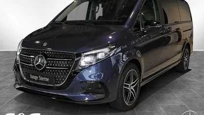 Usata Mercedes V300 Avantgarde 237 CV (174 kW) 2024 Blu Monovolume