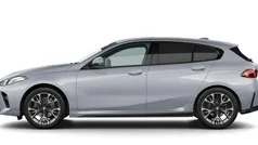 Brooklyn grau metallic Neu 2025 BMW 116 M Sport Kleinwagen | 33.115 € (Fairer Preis)