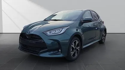 Gebraucht Toyota Yaris Hybrid Comfort 117 PS (86 kW) 2025 Kleinwagen
