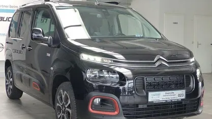 Gebraucht Citroën Berlingo Shine 131 PS (96 kW) 2020 Schwarz Van / Kleinbus