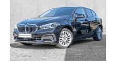 Schwarz Gebraucht 2022 BMW 118 Advantage Kleinwagen | 23.690 € (Fairer Preis)