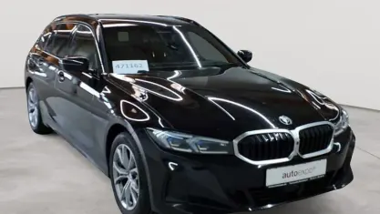 Gebraucht BMW 320 Sport Line 190 PS (139 kW) 2023 Schwarz uni Kombi