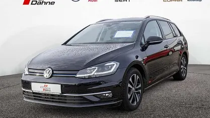 Schwarz / deep black (metallic) Gebraucht 2020 VW Golf VII IQ Drive Kombi | 21.480 € (Fairer Preis)