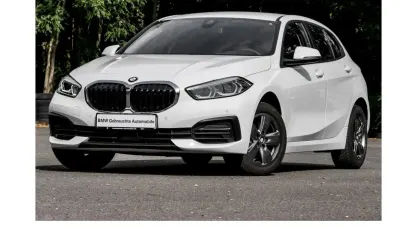Gebraucht BMW 118 Advantage 136 PS (100 kW) 2023 Alpinweiss iii Limousine