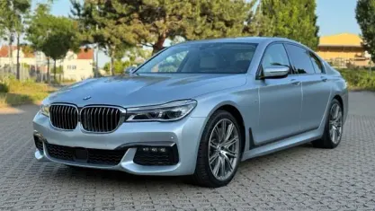 Gebraucht BMW 750 Executive 449 PS (330 kW) 2018 Silber Limousine
