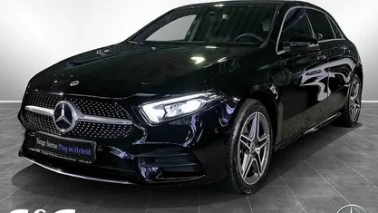 Gebraucht Mercedes A250 AMG 160 PS (117 kW) 2022 Unilack nachtschwarz Limousine