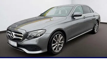 Grau Gebraucht 2017 Mercedes E350 Avantgarde Limousine | 32.660 € (Fairer Preis)