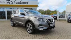 Grau Gebraucht 2019 Nissan Qashqai N-Connecta SUV | 13.750 € (Fairer Preis)