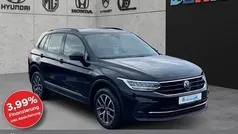 Schwarz Gebraucht 2023 VW Tiguan Life SUV | 22.950 € (Superpreis)
