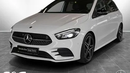 Gebraucht Mercedes B200 AMG 163 PS (119 kW) 2019 Unilack polarweiß Van / Kleinbus
