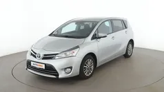 Grau Gebraucht 2016 Toyota Verso Edition-S Van / Kleinbus | 16.650 € (Fairer Preis)
