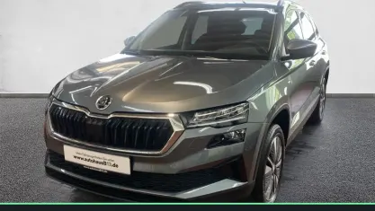 Gebraucht Skoda Karoq Tour 150 PS (110 kW) 2023 Graphitegrau metallic SUV