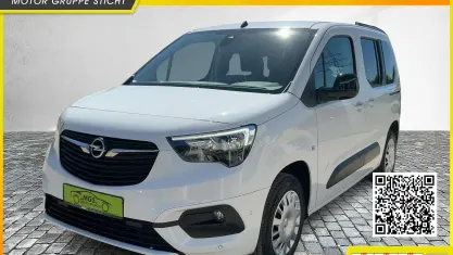 Gebraucht Opel Combo Life Elegance 131 PS (96 kW) 2023 Kaolin weiß (u) Van / Kleinbus