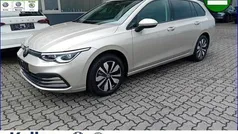 Ivory silver metallic Gebraucht 2024 VW Golf VIII Move Kombi | 27.770 € (Fairer Preis)