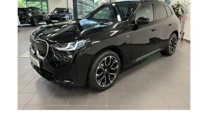 Gebraucht BMW X3 M Sport 197 PS (144 kW) 2025 Black sapphire SUV