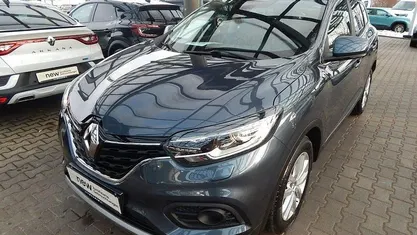 Titaniumgrau Gebraucht 2020 Renault Kadjar LIMITED SUV | 15.981 € (Fairer Preis)