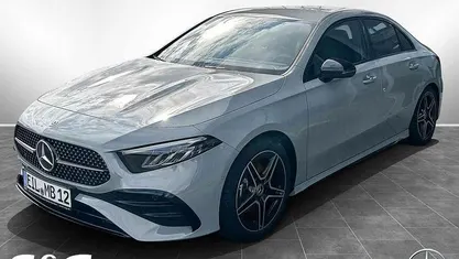 Gebraucht Mercedes A200 AMG 163 PS (119 kW) 2025 Limousine
