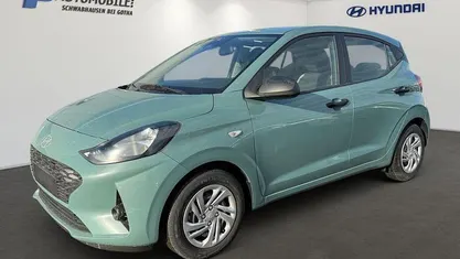 Gebraucht Hyundai i10 67 PS (49 kW) 2024 Grün Kleinwagen
