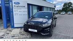 Obsidianschwarz metallic (schwarz) Gebraucht 2022 Ford Kuga ST-Line X SUV | 27.485 € (Etwas zu teuer)