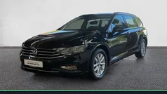 Deep black perleffekt (schwarz) Gebraucht 2023 VW Passat Business Kombi | 25.250 € (Fairer Preis)