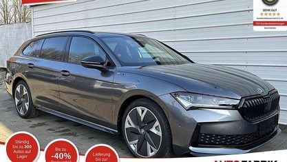 Neu Skoda Superb SportLine 193 PS (141 kW) 2025 Graphite grau metallic Kombi
